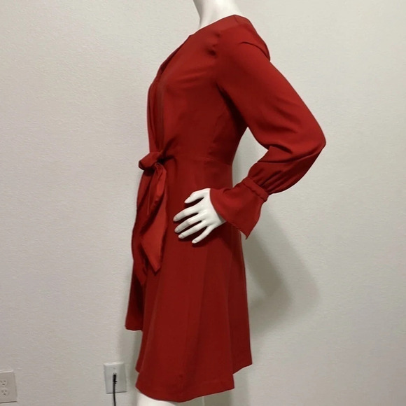 Ann Taylor Dress - Picture 3 of 9